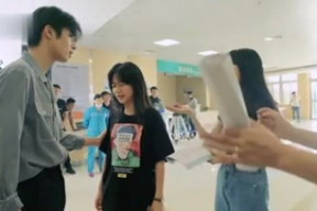 娱乐吃瓜小助理,揭秘小助理视角下的明星生活与恩怨情仇