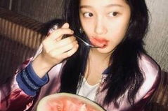 娱乐圈里吃瓜,揭秘明星们的甜蜜与苦涩