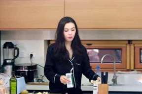 娱乐吃瓜侃不停,吃瓜群众侃不停，揭秘明星幕后故事