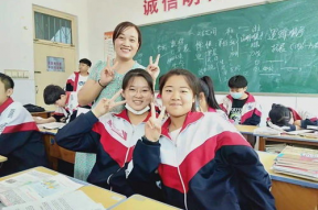 想进娱乐圈工作吃瓜